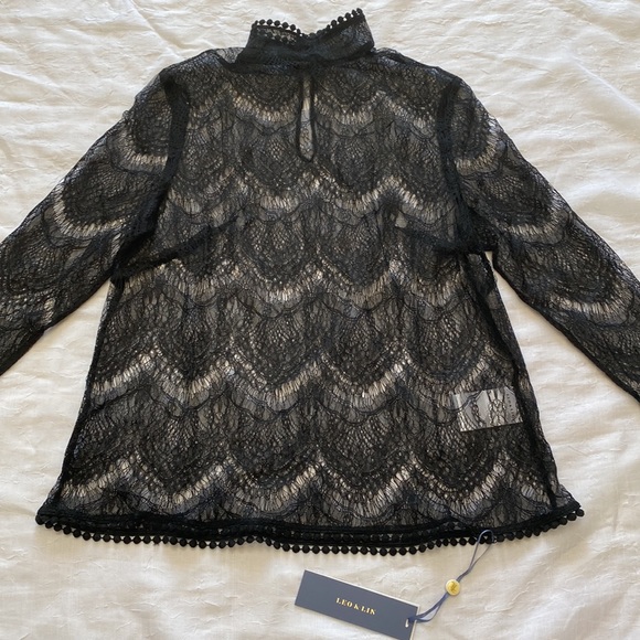 Leo Lin Lace Top *NEW* - Picture 3 of 12